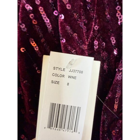 Julie Jordan Velvet Long Sleeve Sequin Dress in Wine Color Size 8 NWT - Picture 4 of 7